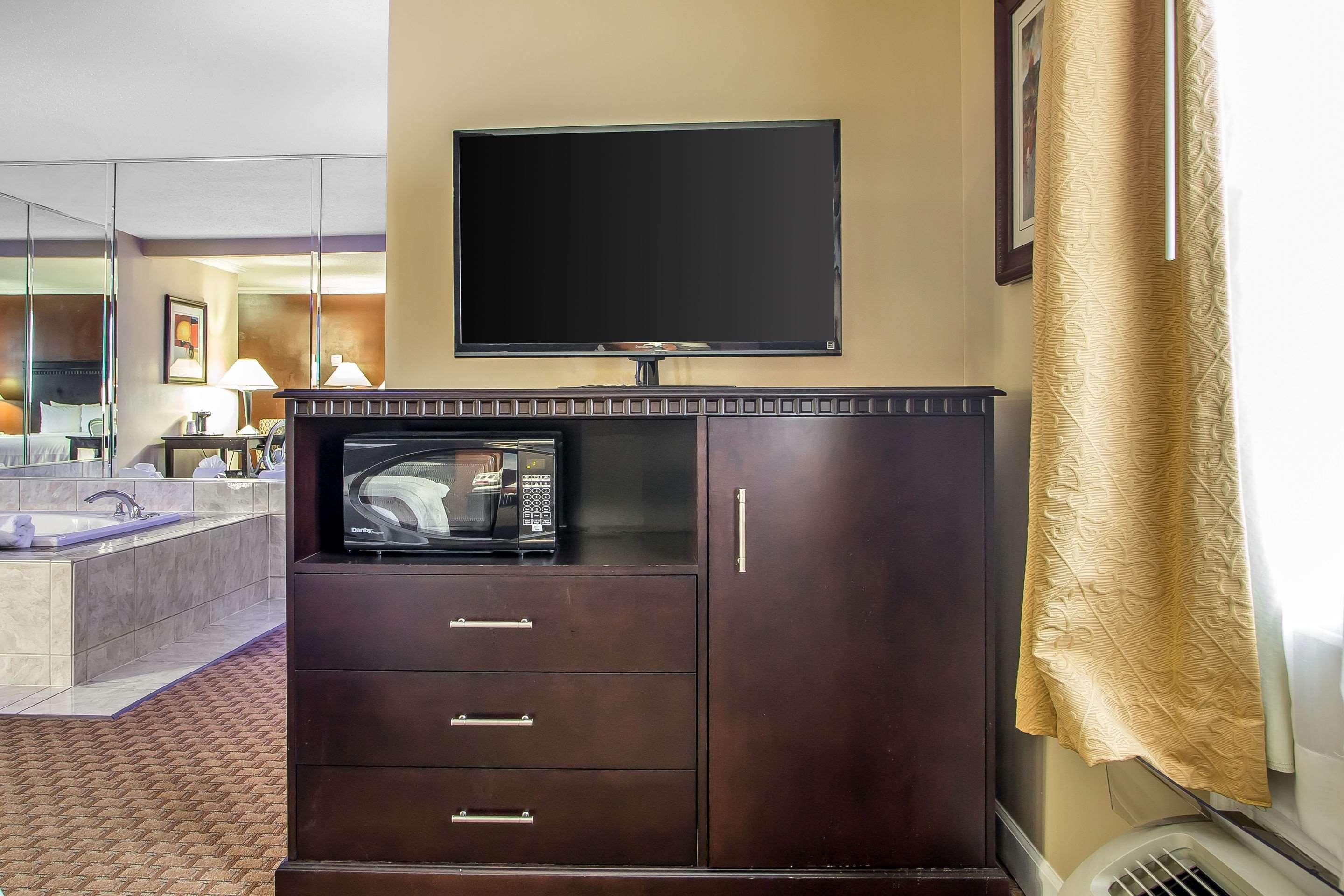 Quality Inn O'Hare Airport Schiller Park Buitenkant foto